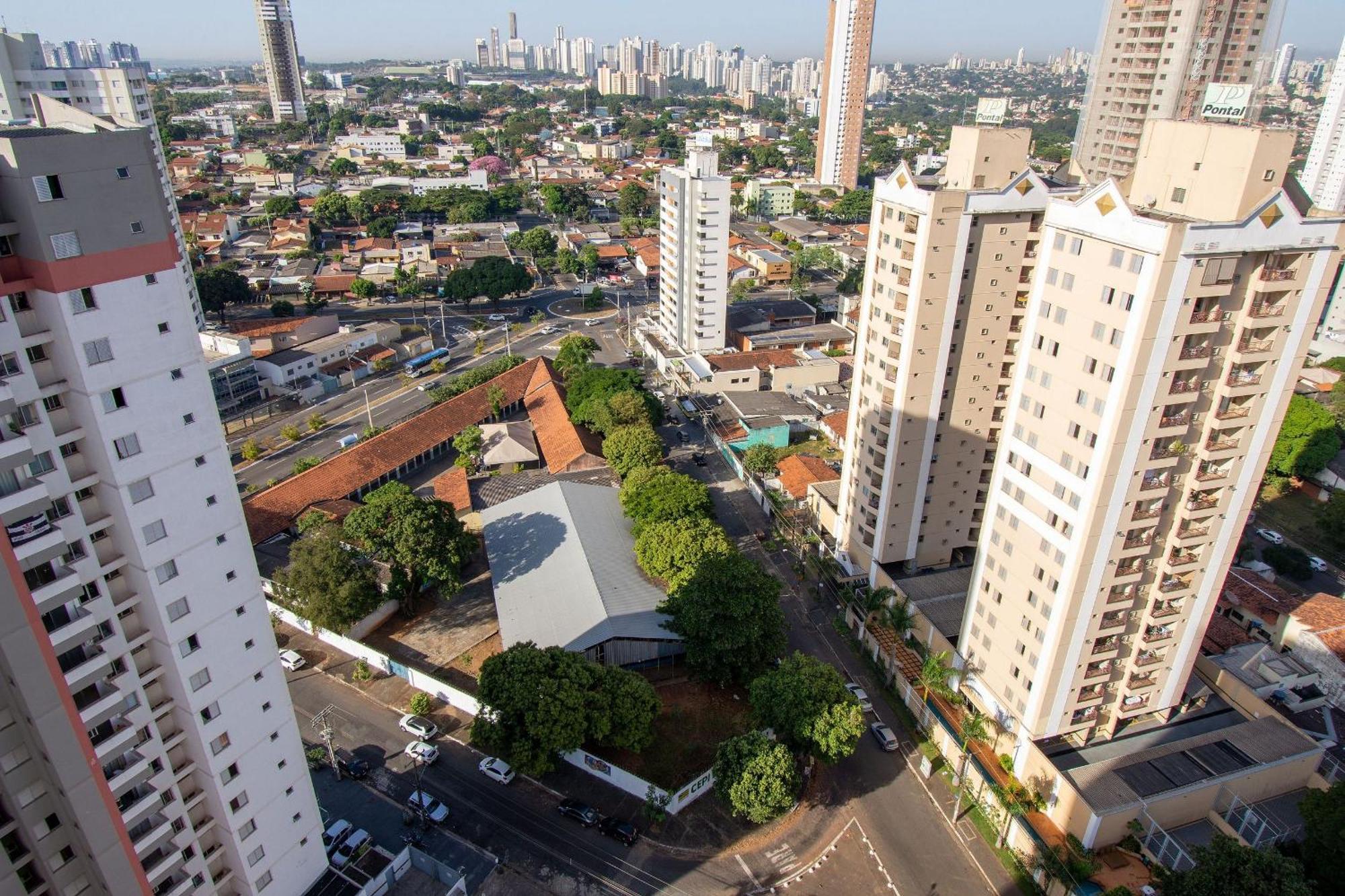 Pde - Apartamentos Proximos Do Centro Гояния Екстериор снимка